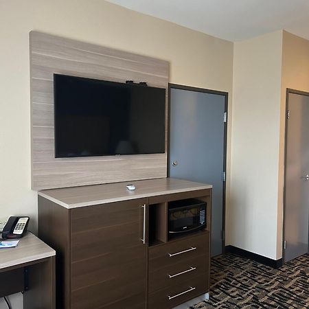 Baymont By Wyndham Ft. Leonard/Saint Robert Hotel Buitenkant foto