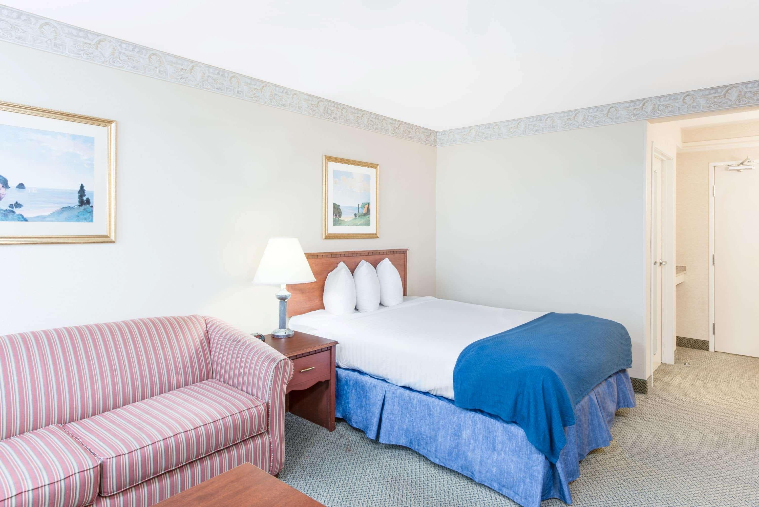 Baymont By Wyndham Ft. Leonard/Saint Robert Hotel Buitenkant foto