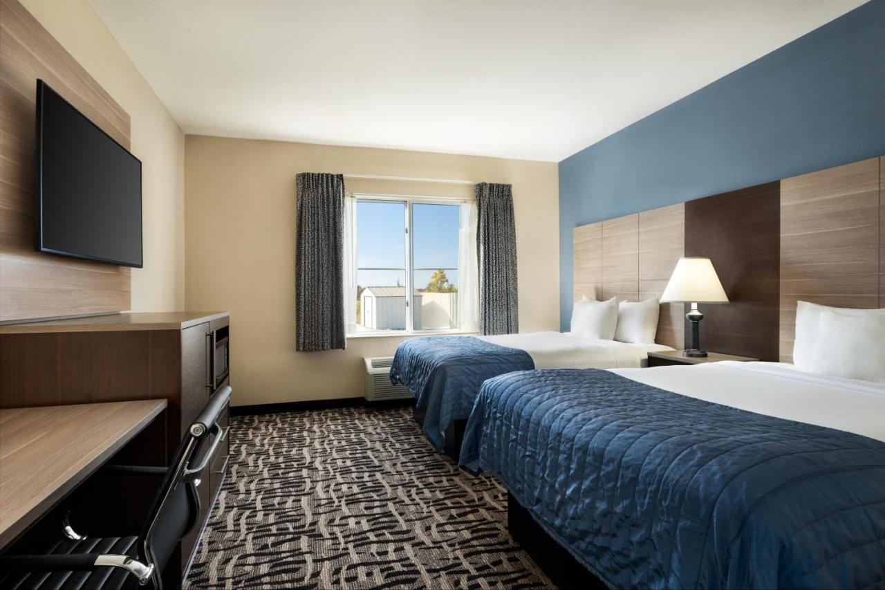 Baymont By Wyndham Ft. Leonard/Saint Robert Hotel Buitenkant foto